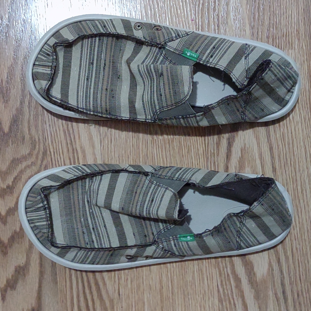 Sanuks